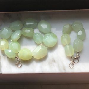 Set of necklace and bracelet